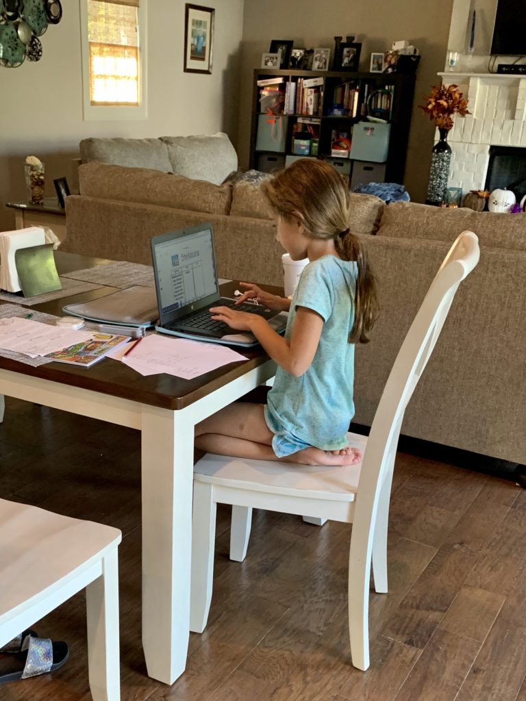 The nagative impact of virtual learning on working moms